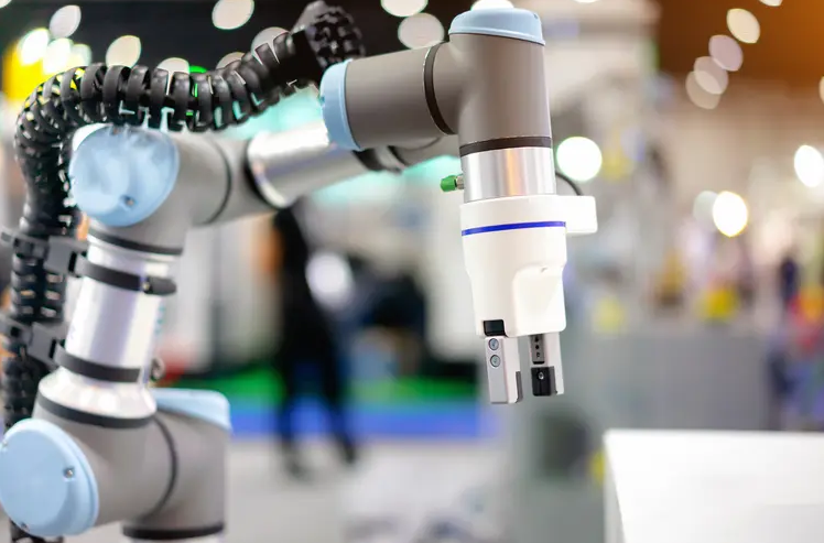 The Rise of Cobot Arms: Revolutionising Manufacturing and Beyond